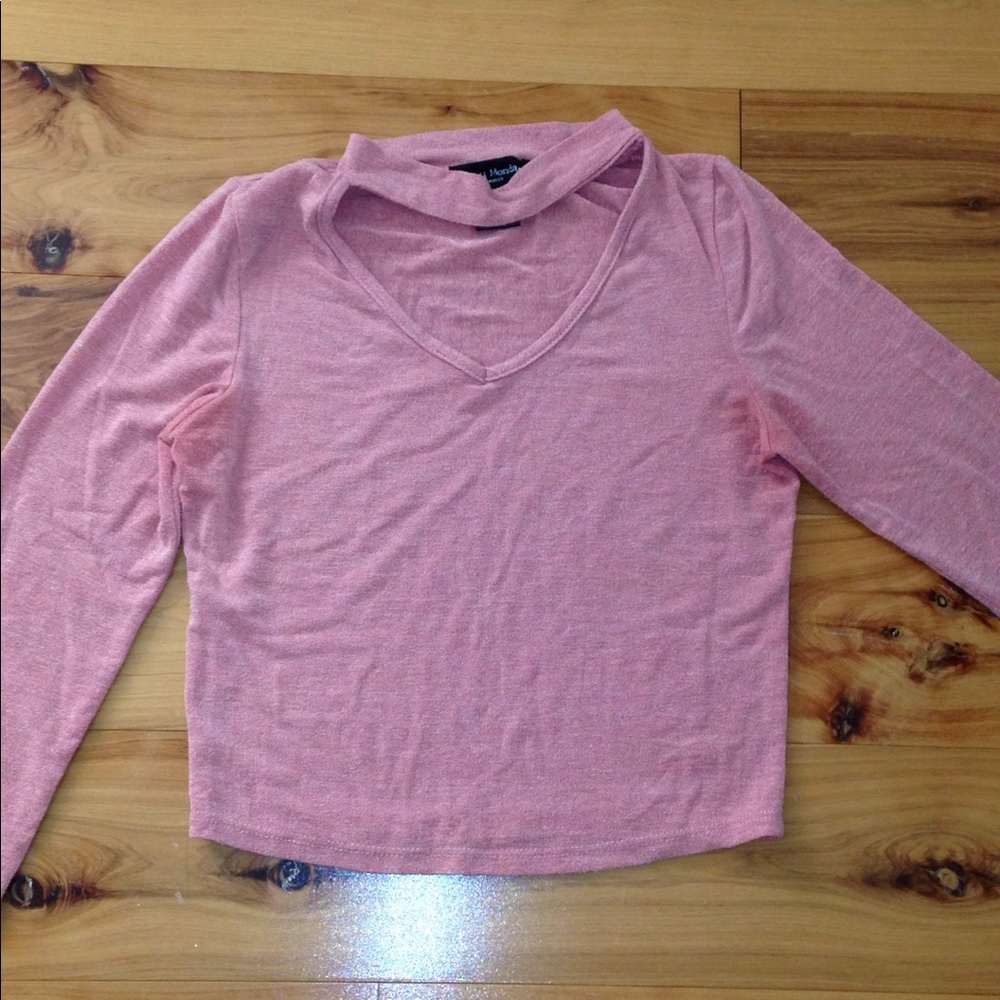 Long sleeve crop top with collar